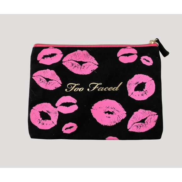 Too Faced Kiss-Print Makeup Bag Black & Pink 8.5"x6" Gold Zipper - Picture 2 of 3